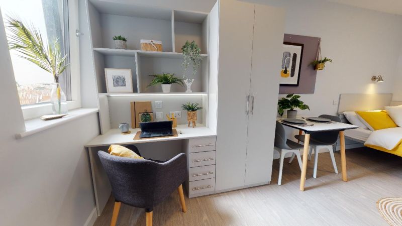  Silver 2 Bed Apt Plus  -  IQ Newland House  - Gallery -  1