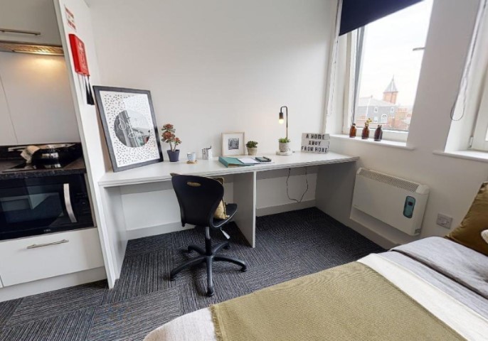  Saver Studio Plus  -  IQ Newland House  - Gallery -  2