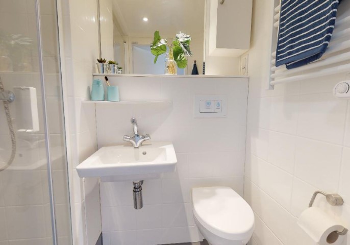  Saver Studio Plus  -  IQ Newland House  - Gallery -  3
