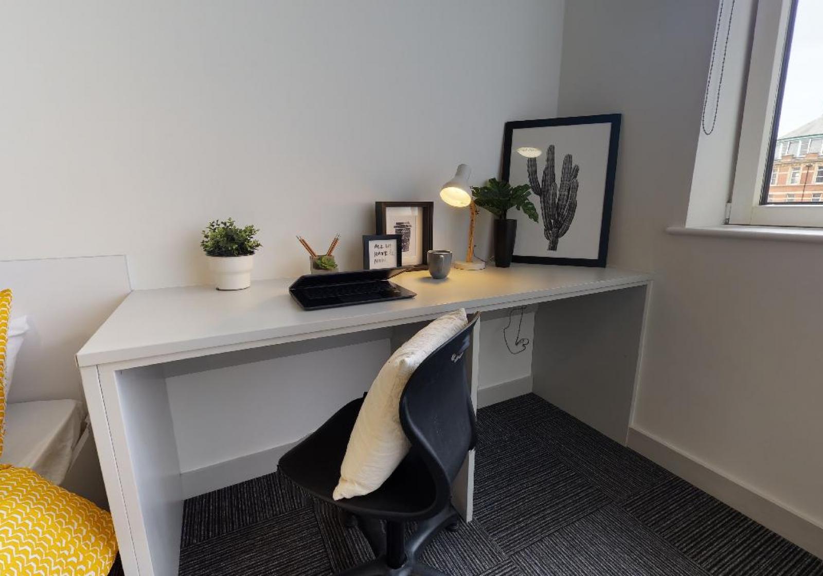  Silver Studio Plus  -  IQ Newland House  - Gallery -  2