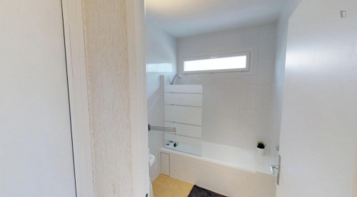Splendid double bedroom near Parc Sergent Blandan - Gallery - 8