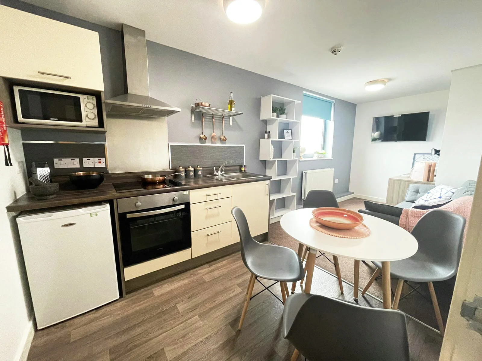  Plus One-Bedroom Apartment  -  Rede House  - Gallery -  8
