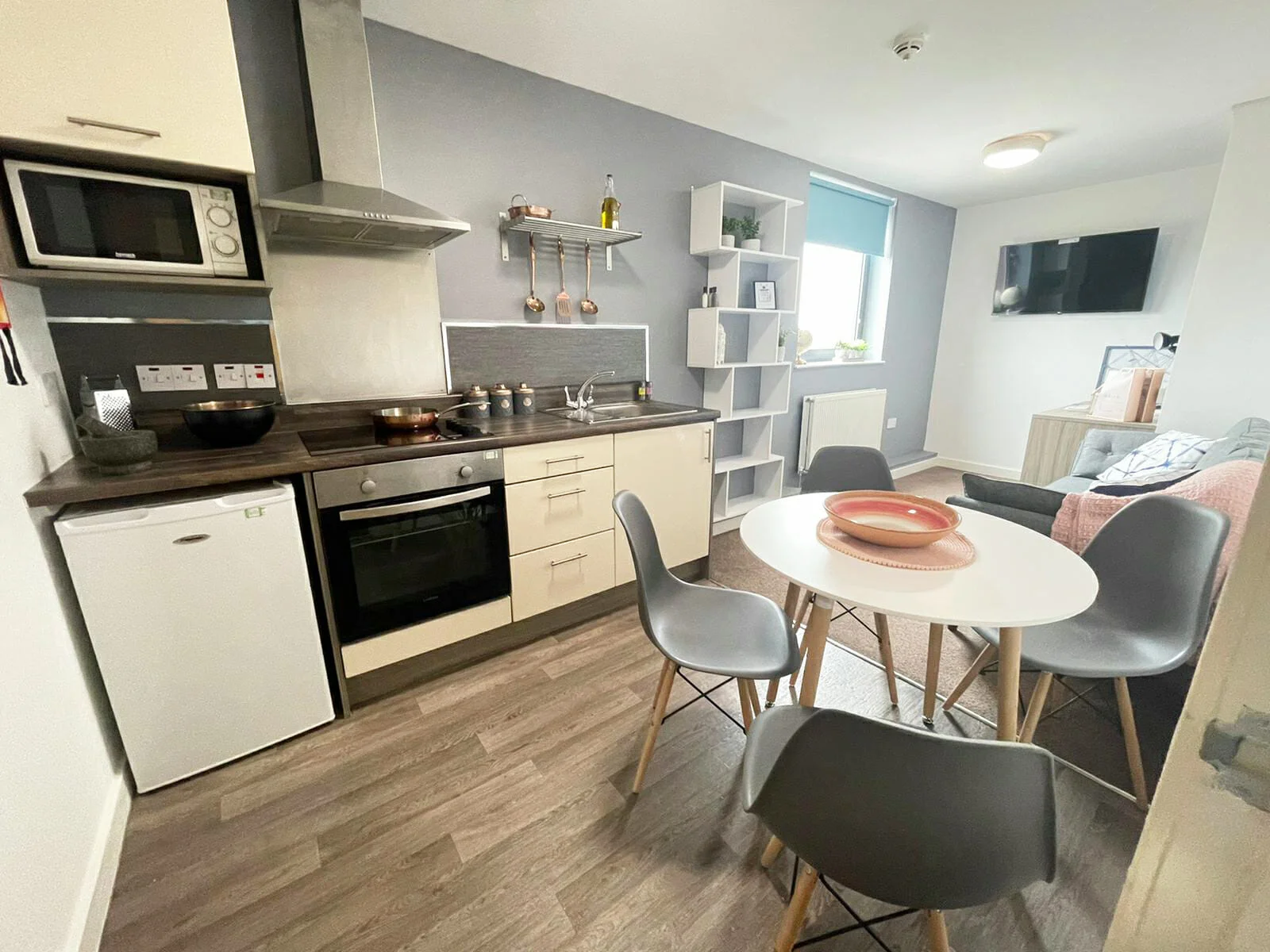  Plus One-Bedroom Apartment  -  Rede House  - Gallery -  4