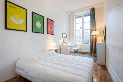 Exquisite double bedroom near the Carnot campus of Université Catholique de Lyon