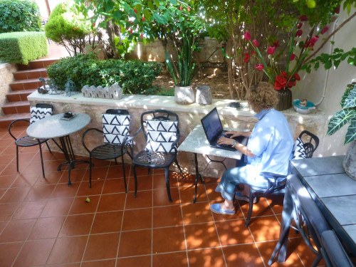 Stunning Large Villa w/ Coworking + Rooftop Deck