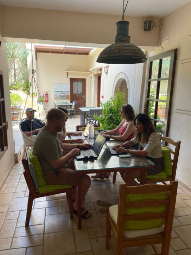 Stunning Large Villa w/ Coworking + Rooftop Deck