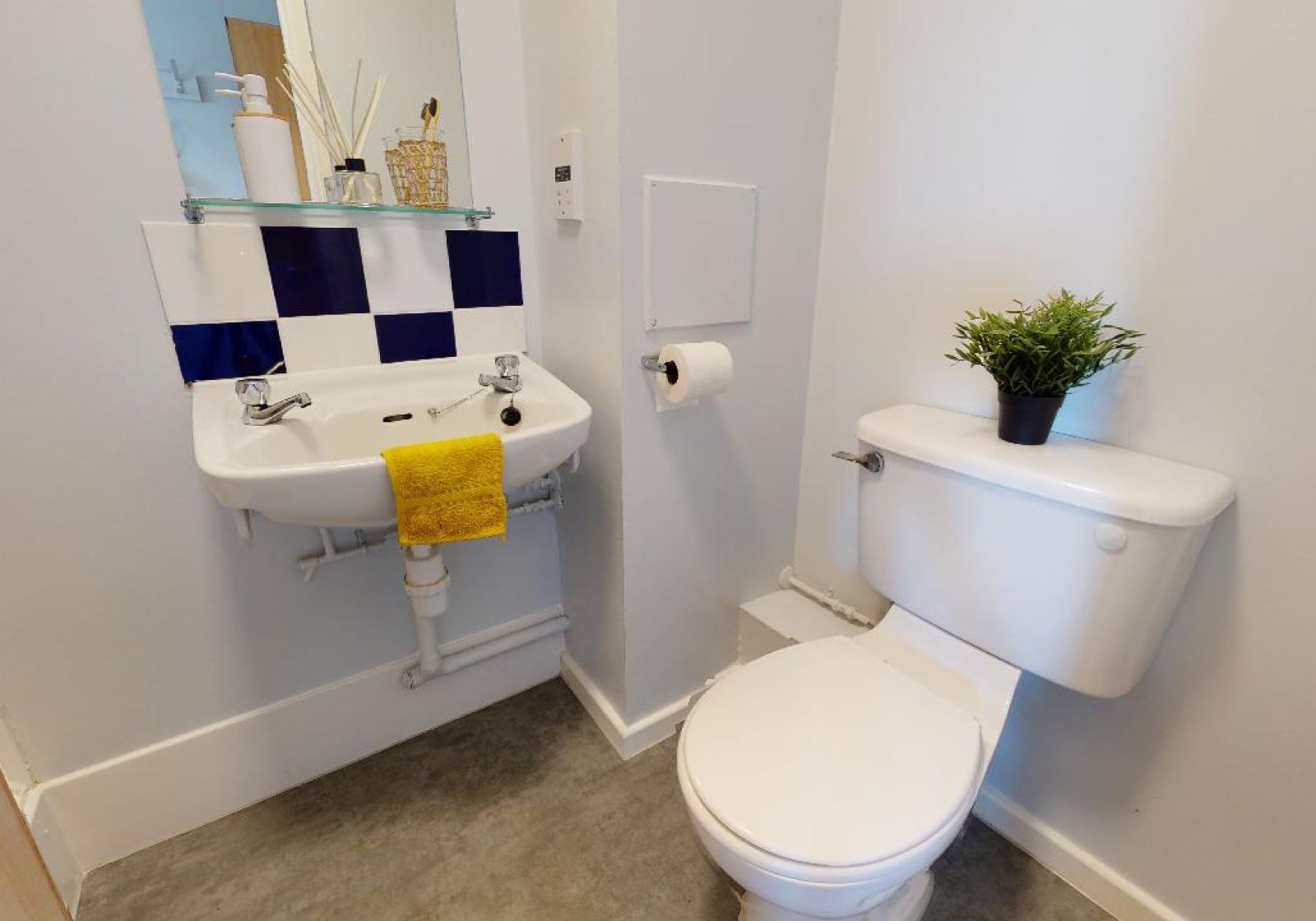  Silver En-Suite Plus  -  Opal Court  - Gallery -  5