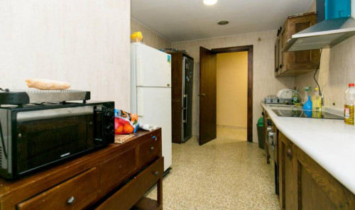 Bright double bedroom near Parque Federico García Lorca
