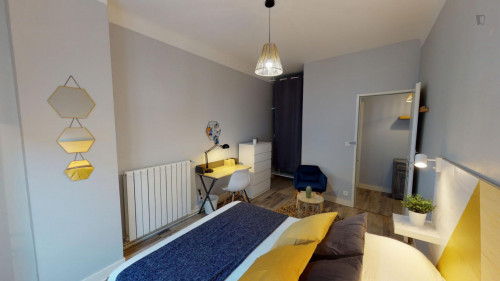 Attractive double bedroom in Capucins - Victoire