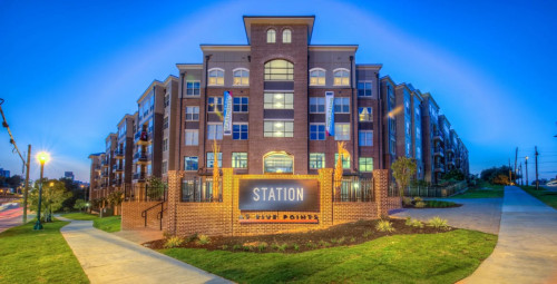Station at Five Points  - Gallery -  4