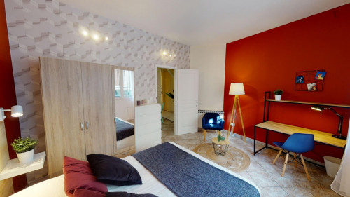 Stupendous double bedroom in Capucins - Victoire