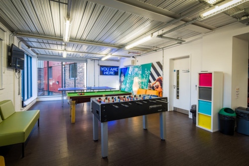 True Newcastle Glassworks - Gallery - 9