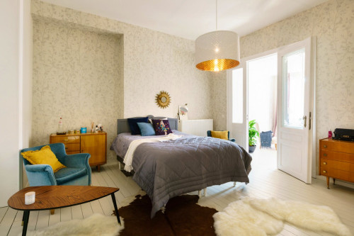 Modern Luxury House w/ Coworking + Terrace