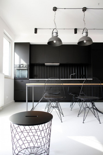 Luxury 2-bedroom student apartment very close to Kozminski University