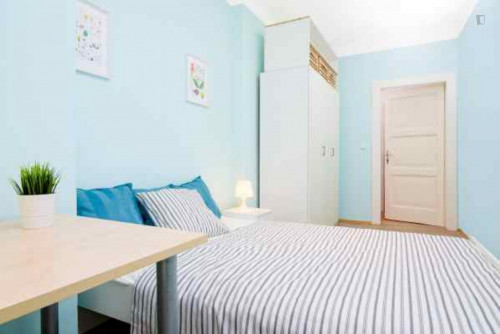 Sublime double bedroom near the Vltavská metro