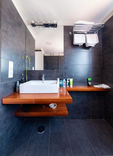 Renovated Complex w/ Workspace + Terrace