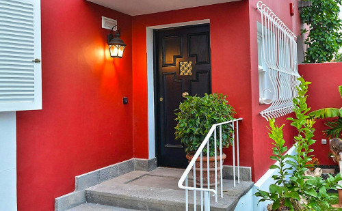 Renovated Complex w/ Workspace + Terrace