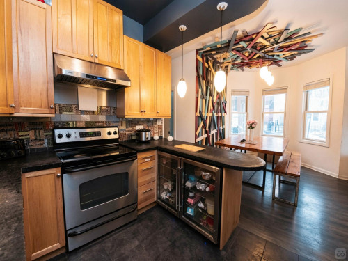 Trendy Style Residence w/ Coworking + Outdoor Area Apartment