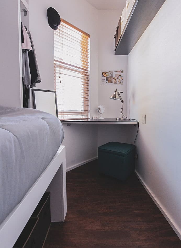 Francis Bedroom - Trendy Style Residence w/ Coworking + Outdoor Area Apartment - Gallery - 7