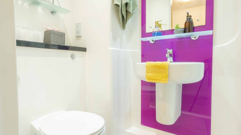  Bronze En-Suite  -  IQ Astor House  - Gallery -  12