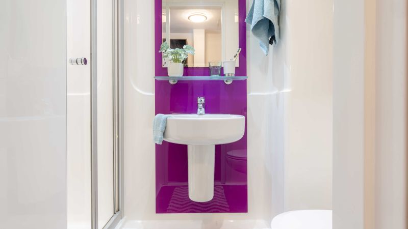  Silver En-Suite  -  IQ Astor House  - Gallery -  7