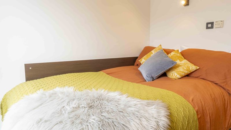  Silver En-Suite  -  IQ Astor House  - Gallery -  4