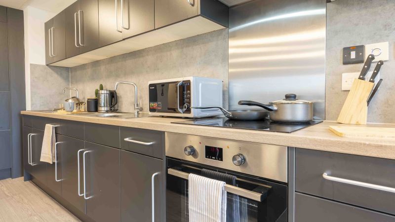  Silver En-Suite  -  IQ Astor House  - Gallery -  9
