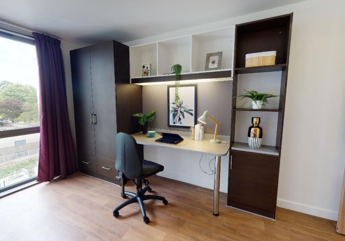  Platinum En-Suite  -  IQ Astor House  - Gallery -  7