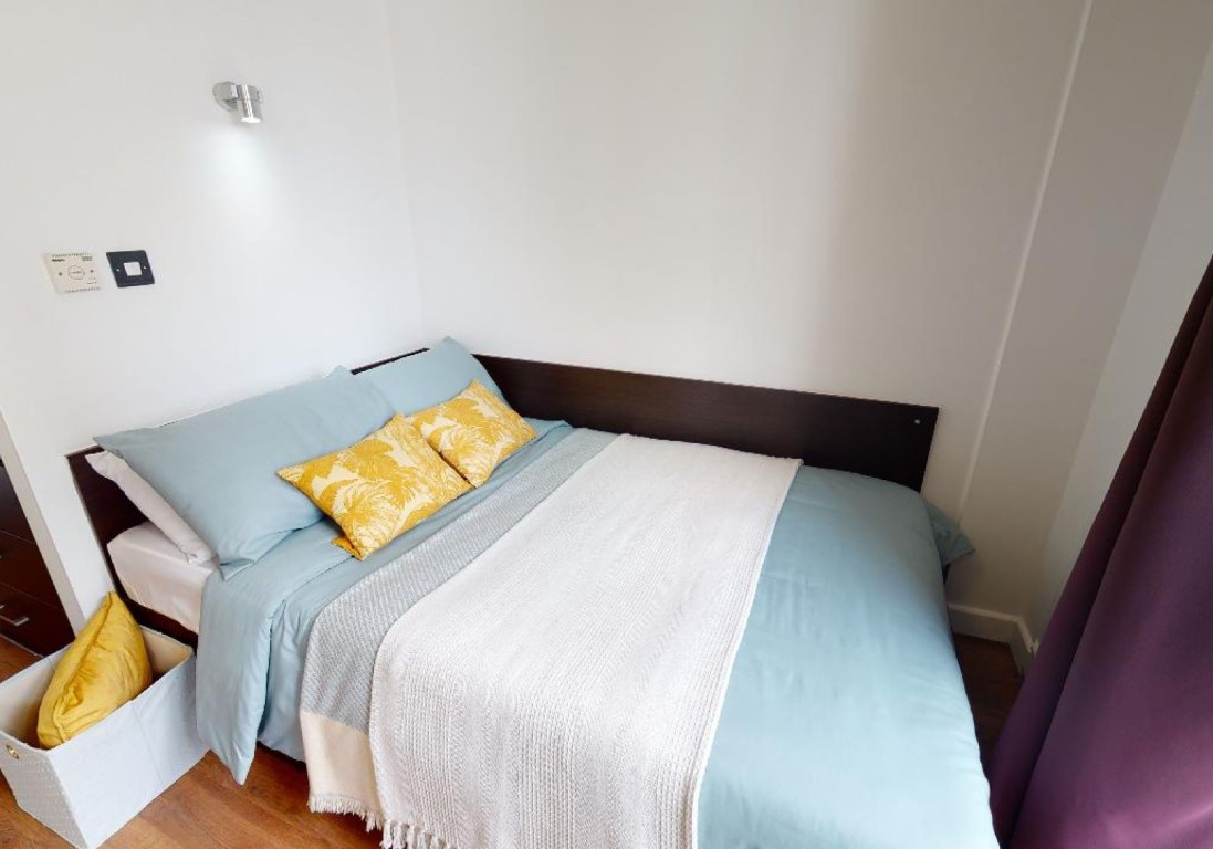  Platinum En-Suite  -  IQ Astor House  - Gallery -  8
