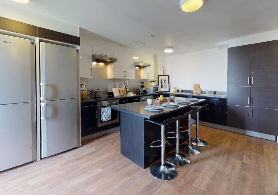  Platinum En-Suite  -  IQ Astor House  - Gallery -  3