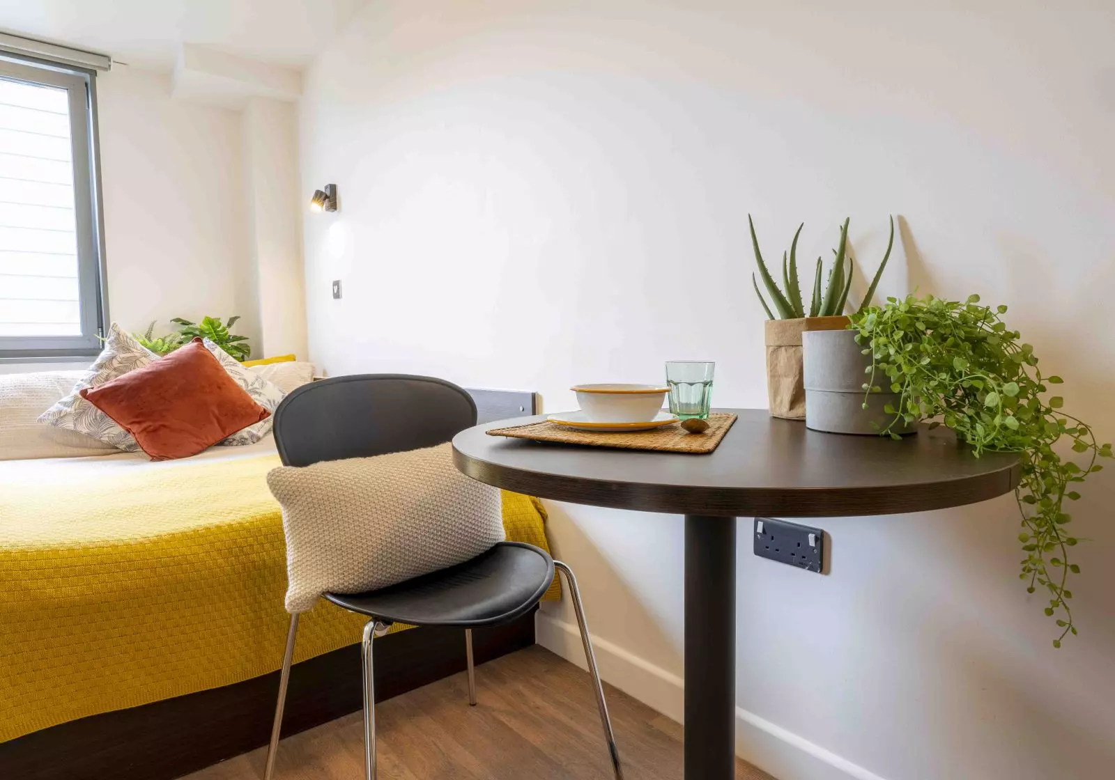  Silver Studio  -  IQ Astor House  - Gallery -  4