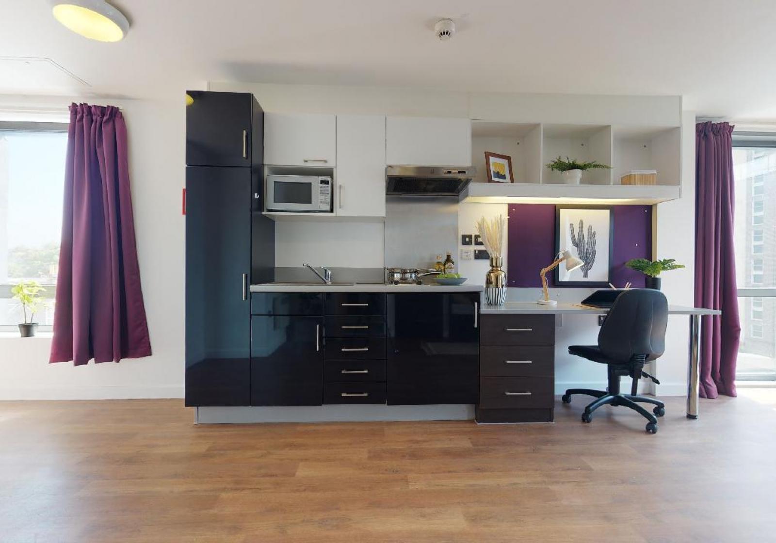  Platinum Studio  -  IQ Astor House  - Gallery -  3