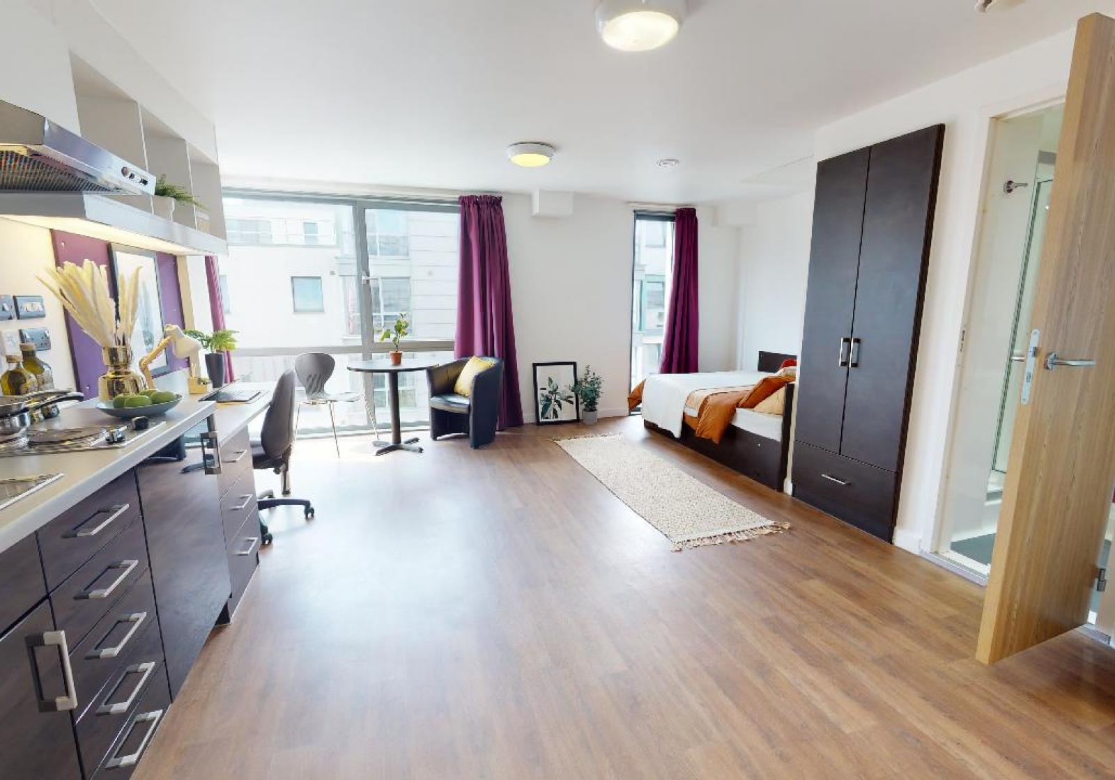  Platinum Studio  -  IQ Astor House  - Gallery -  4