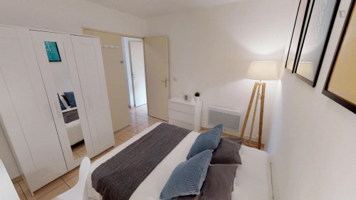 Nice double bedroom in Wazemmes