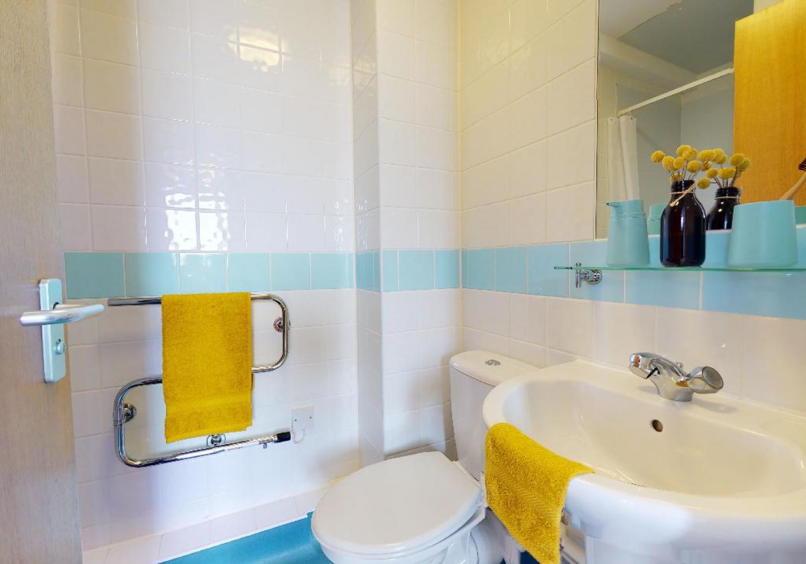 Gold En-Suite - iQ Kopa - Gallery - 3