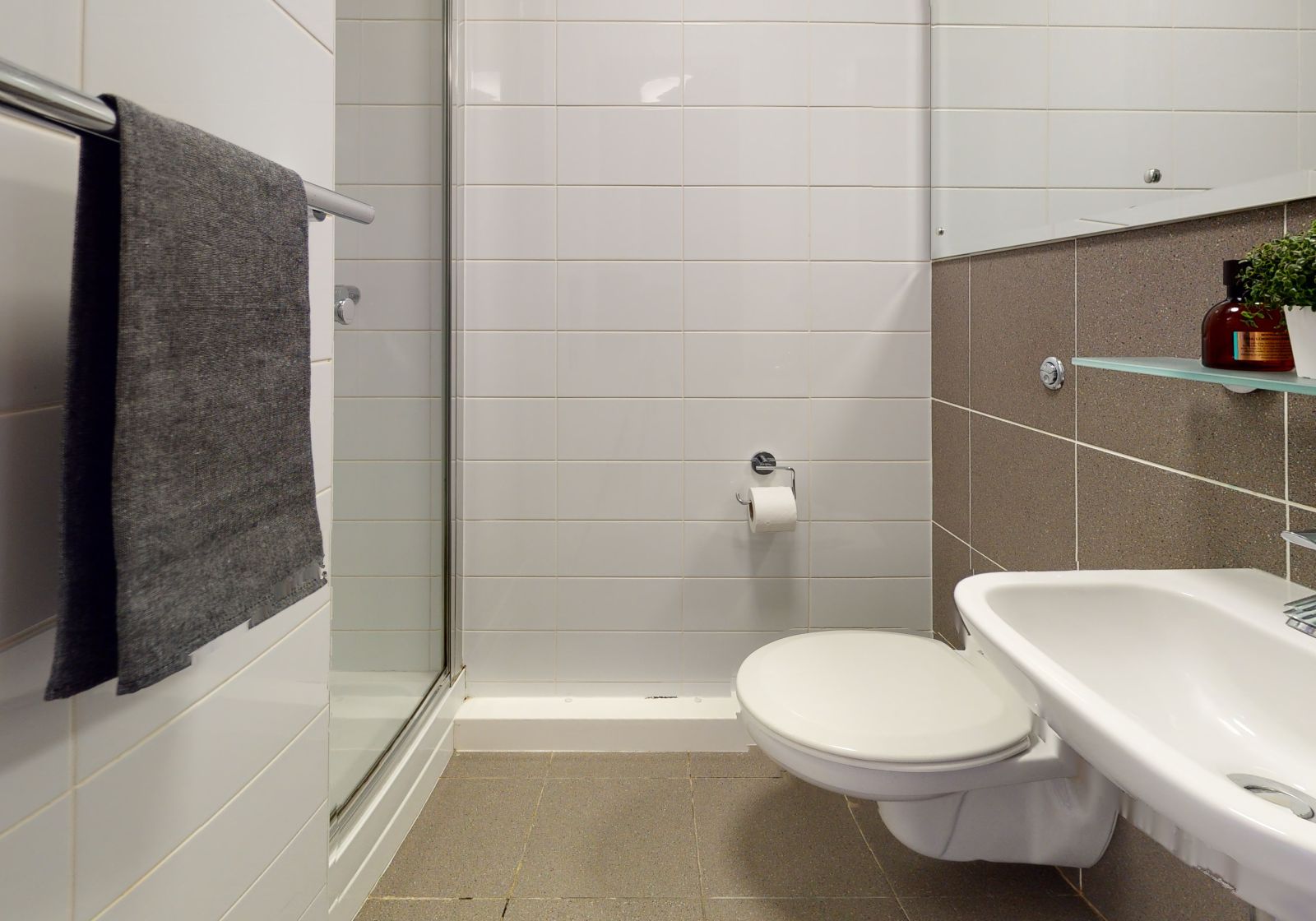  Silver Studio Premium  -  iQ Sterling Court  - Gallery -  2
