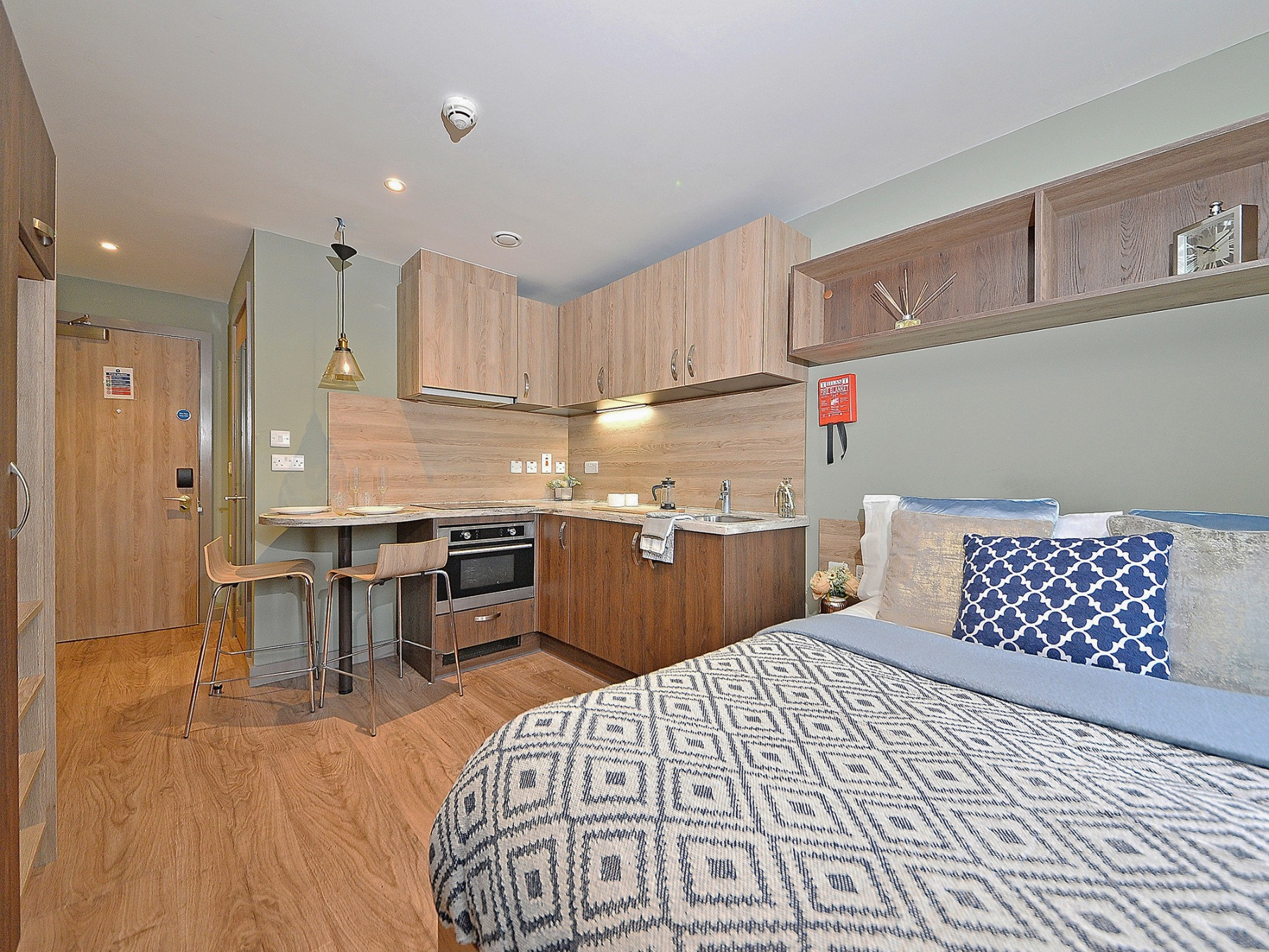 Studio - Fontenoy Apartments - Gallery - 10