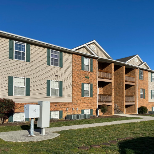 Willow Creek Radford - Gallery - 12