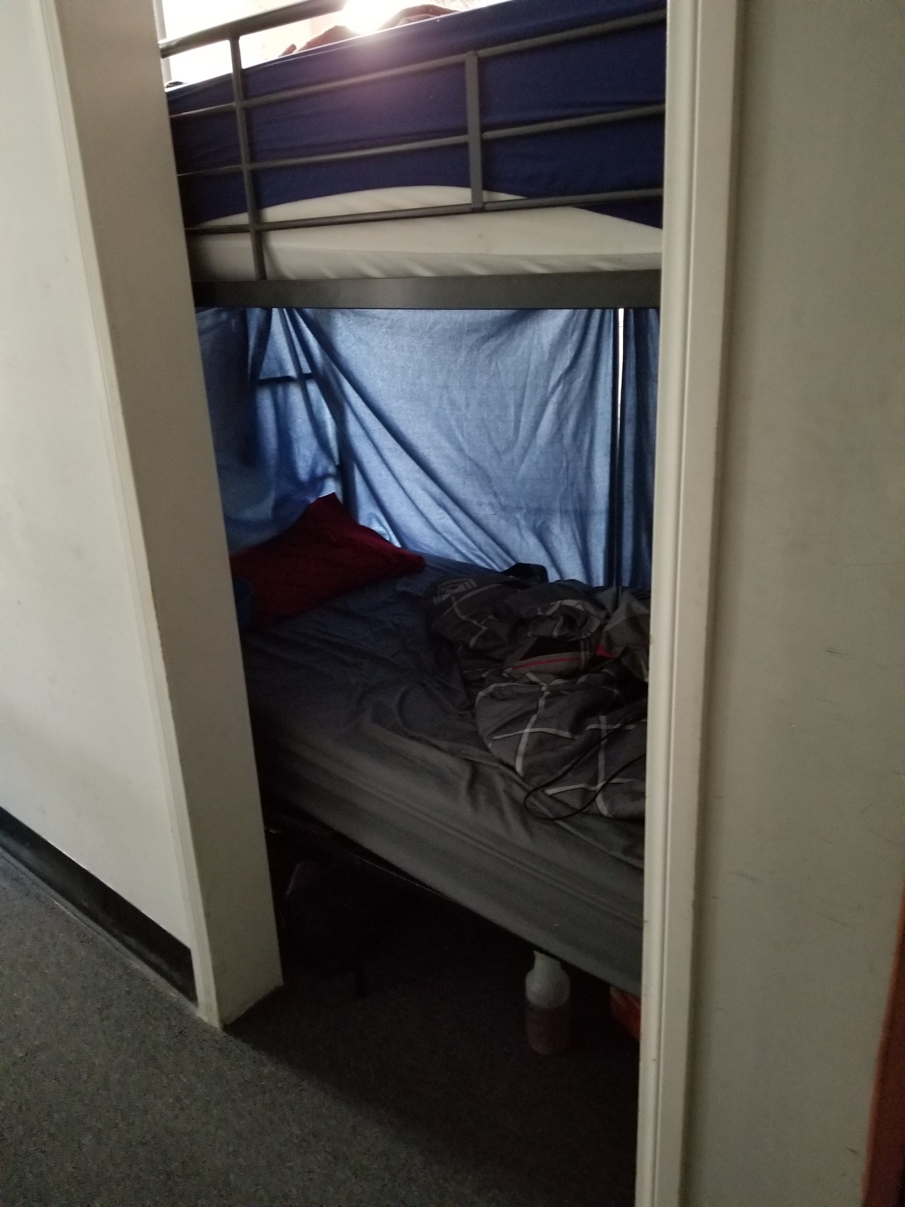  Bed In A 10-Bed Mixed Gender Room  -  Downtown Residence  - Gallery -  18