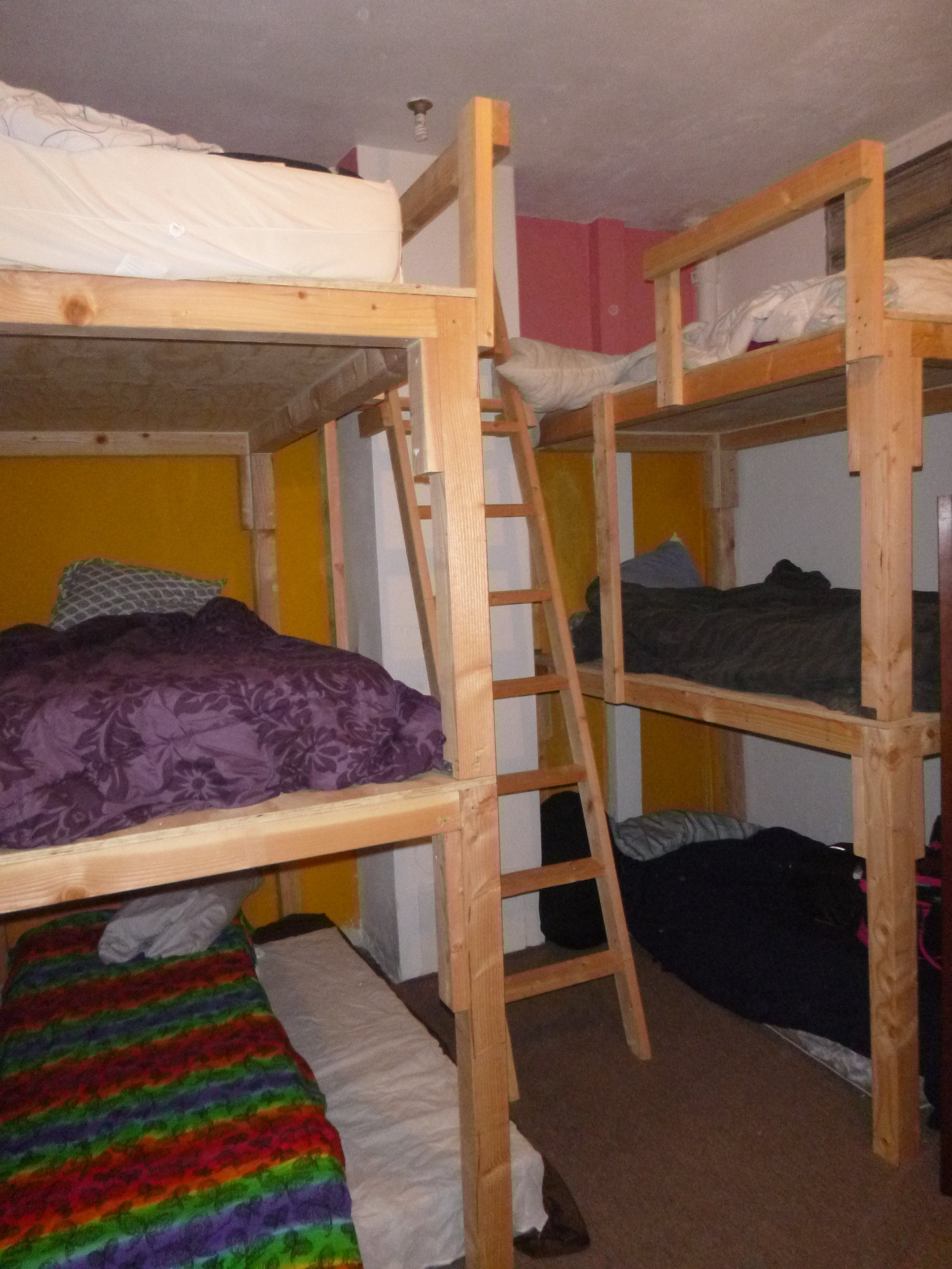  Bed In A 10-Bed Mixed Gender Room  -  Downtown Residence  - Gallery -  27