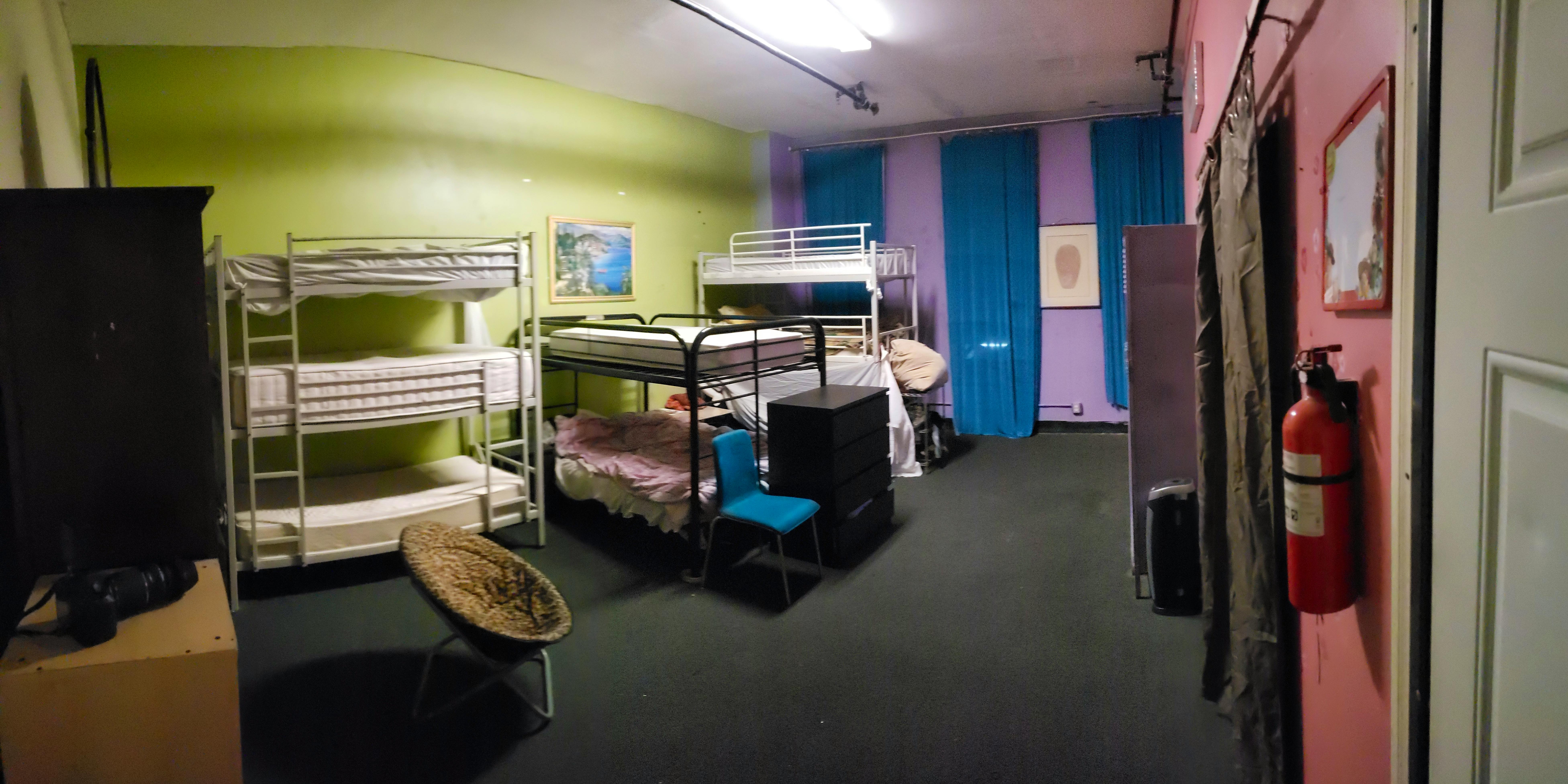  Bed In A 10-Bed Female Only Room  -  Downtown Residence  - Gallery -  19