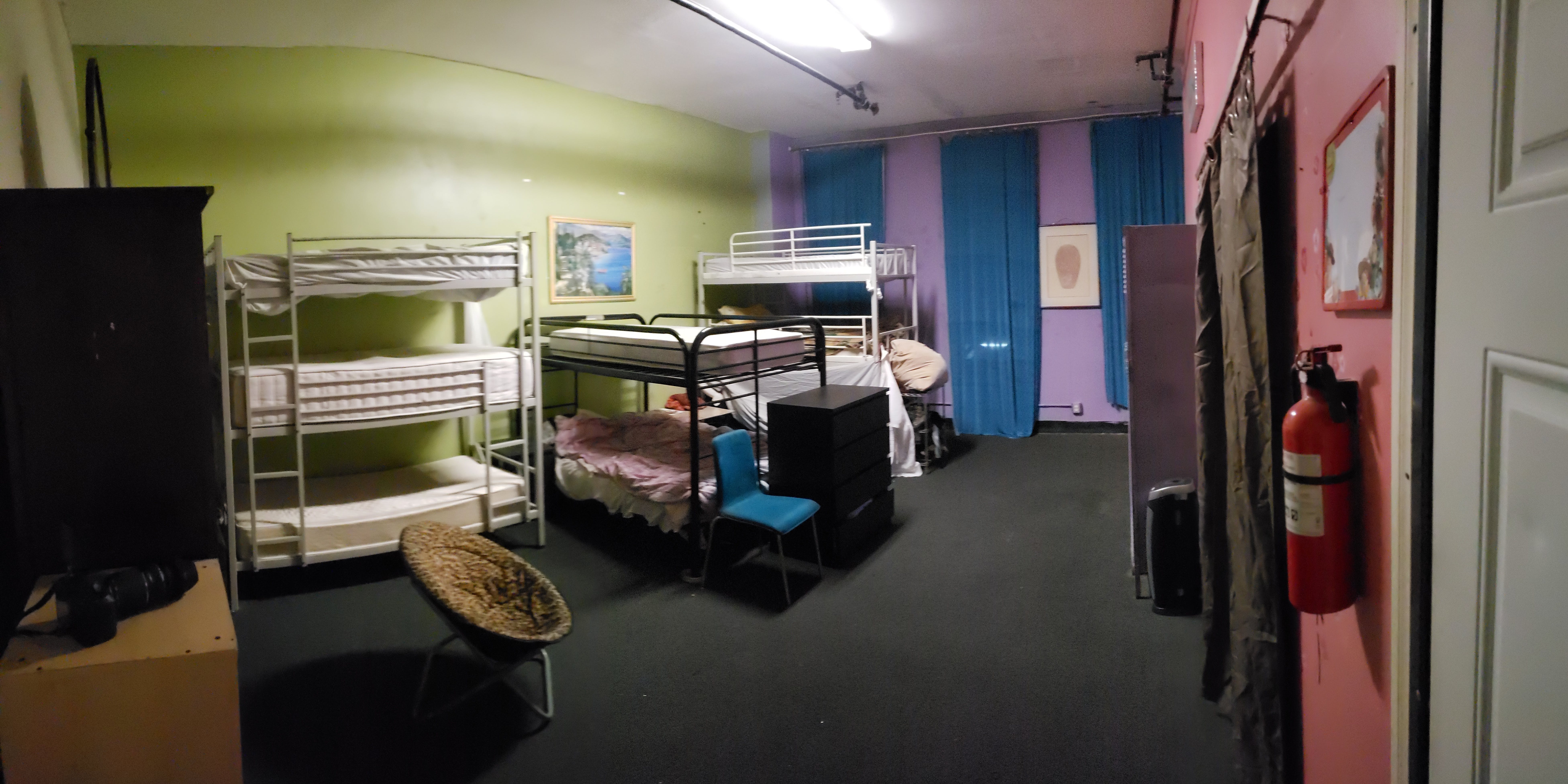  Bed In A 10-Bed Female Only Room  -  Downtown Residence  - Gallery -  4
