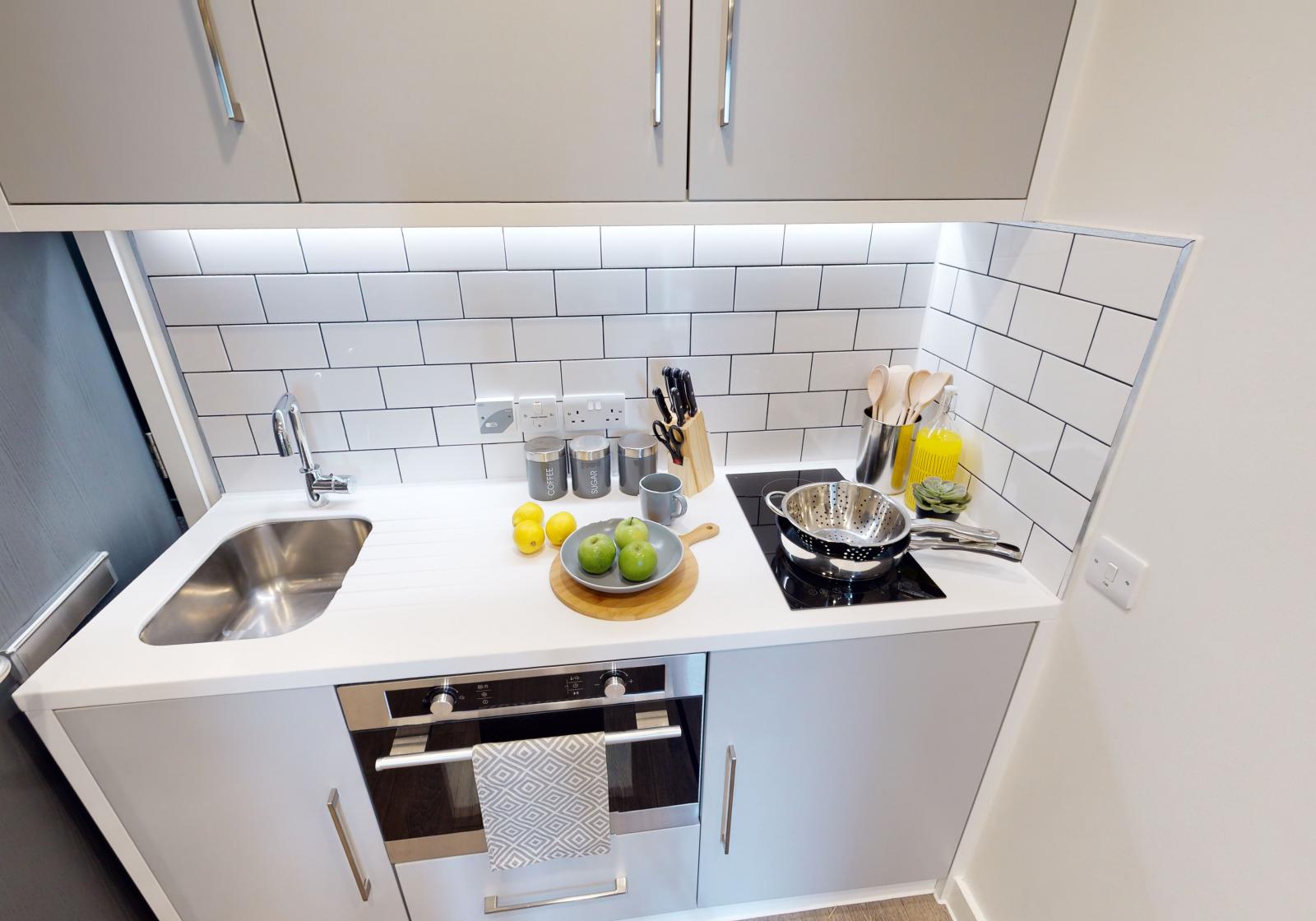  2 Bed Apartment  -  iQ Shoreditch  - Gallery -  3