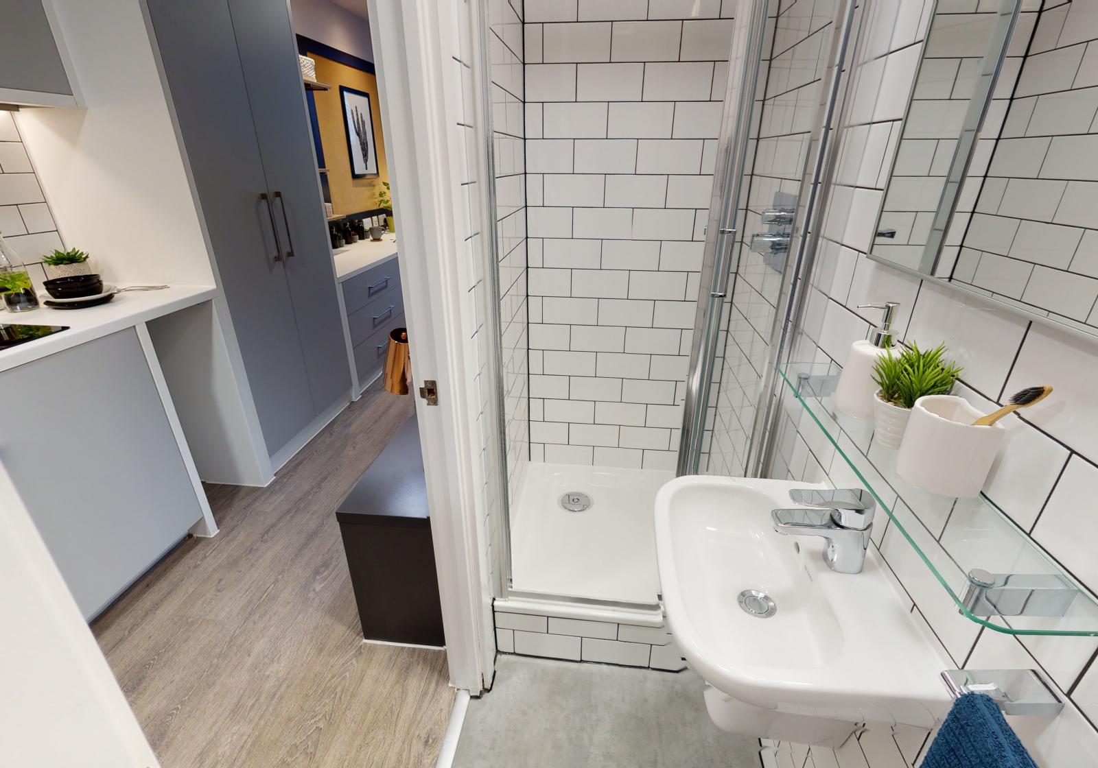  Gold Studio  -  iQ Shoreditch  - Gallery -  4