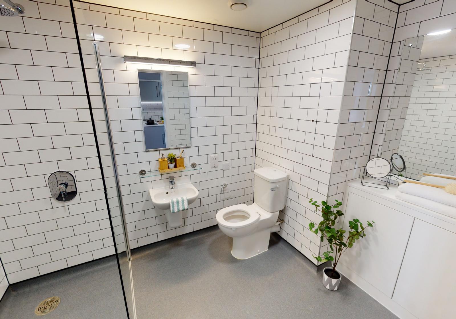  Platinum Studio Plus  -  iQ Shoreditch  - Gallery -  5