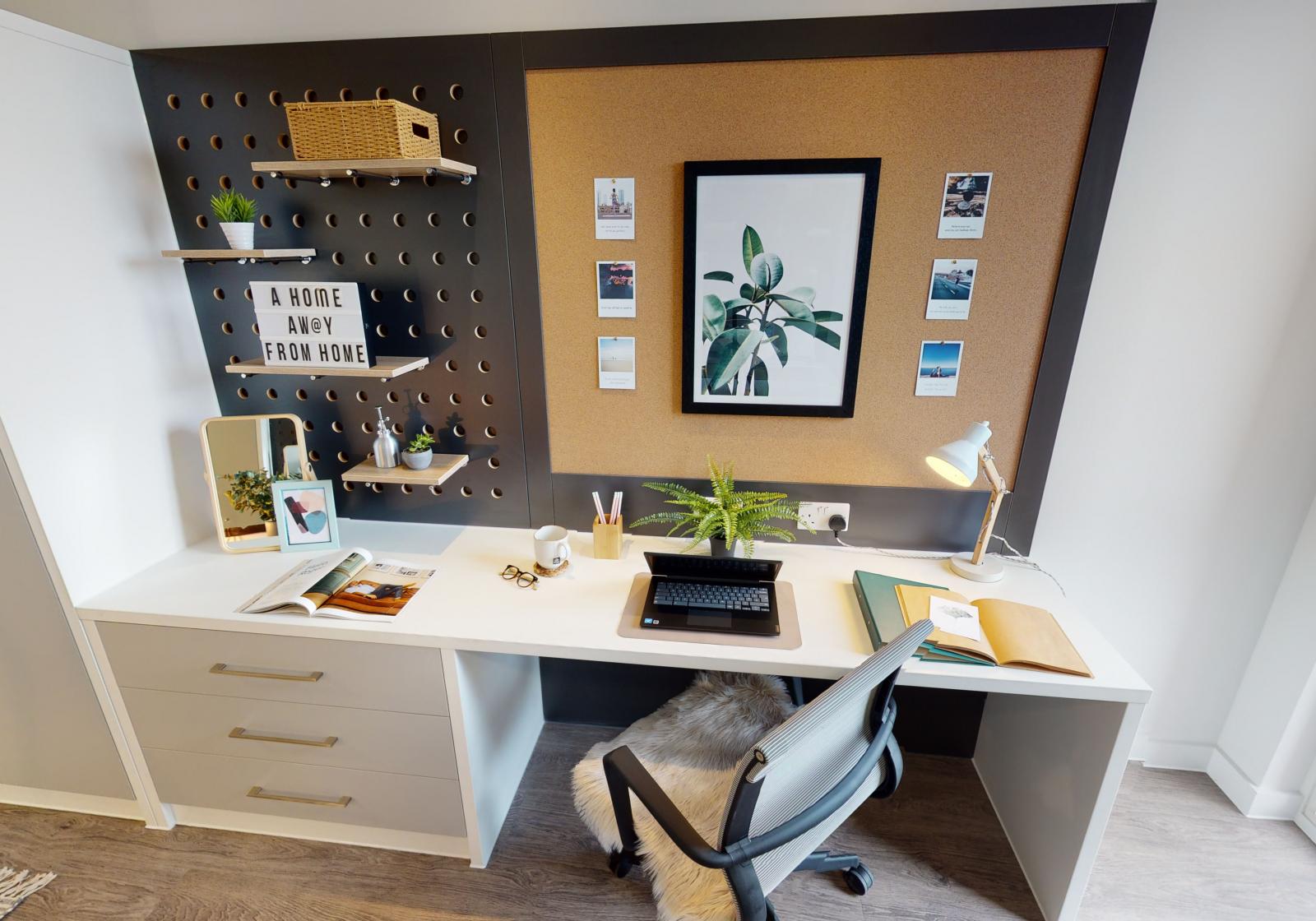  Platinum Studio Plus  -  iQ Shoreditch  - Gallery -  7