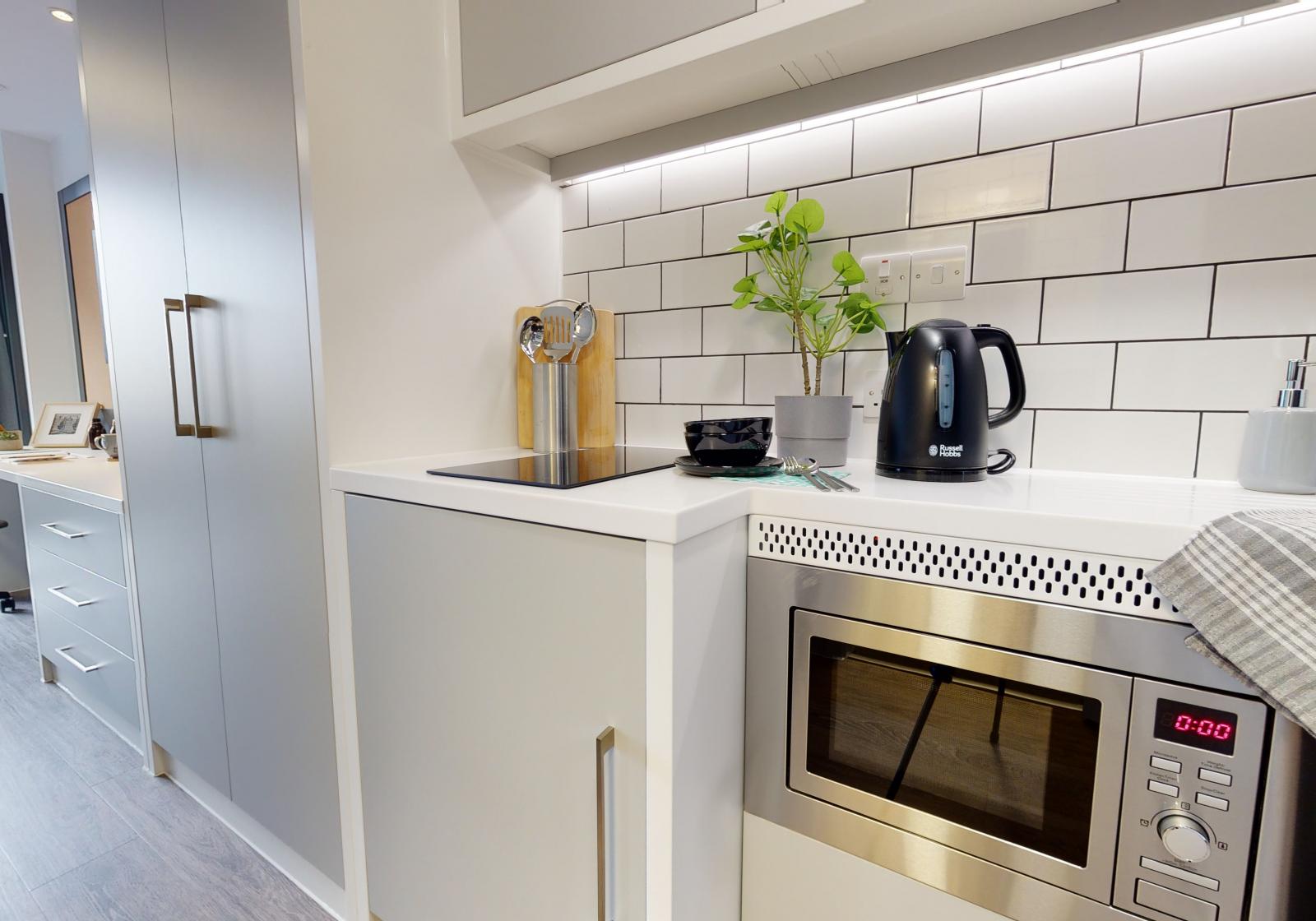  Bronze Studio Plus  -  iQ Shoreditch  - Gallery -  4