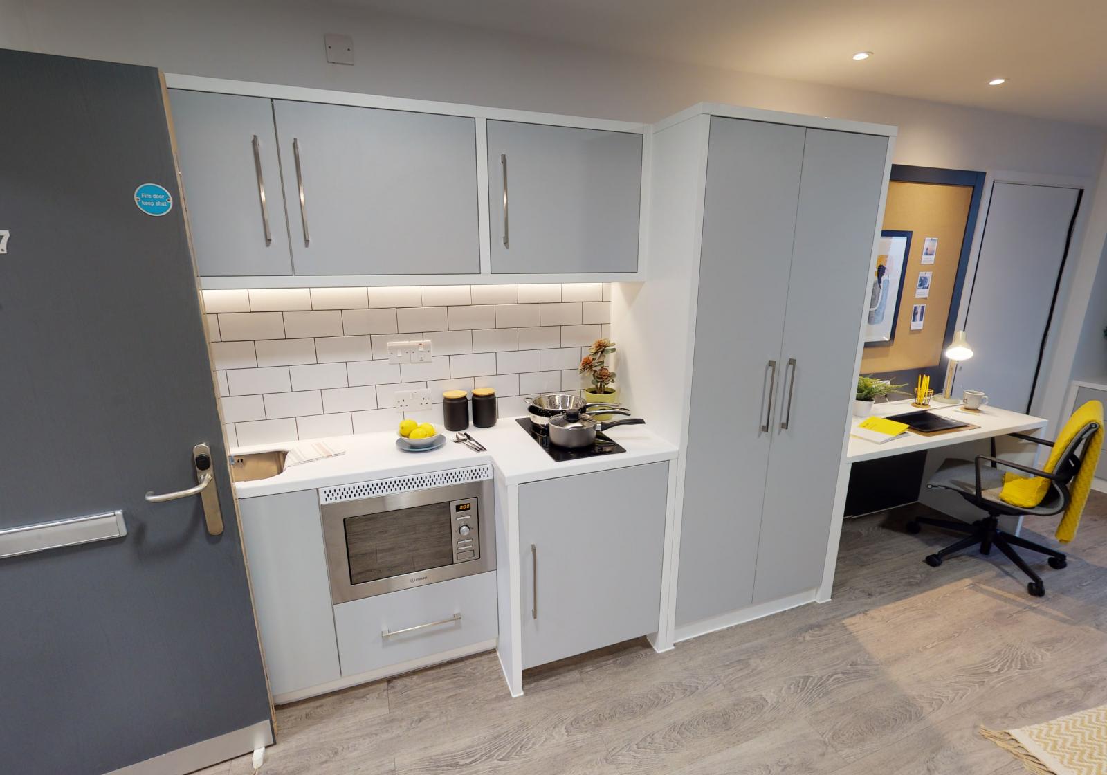  Gold Studio Plus  -  iQ Shoreditch  - Gallery -  5