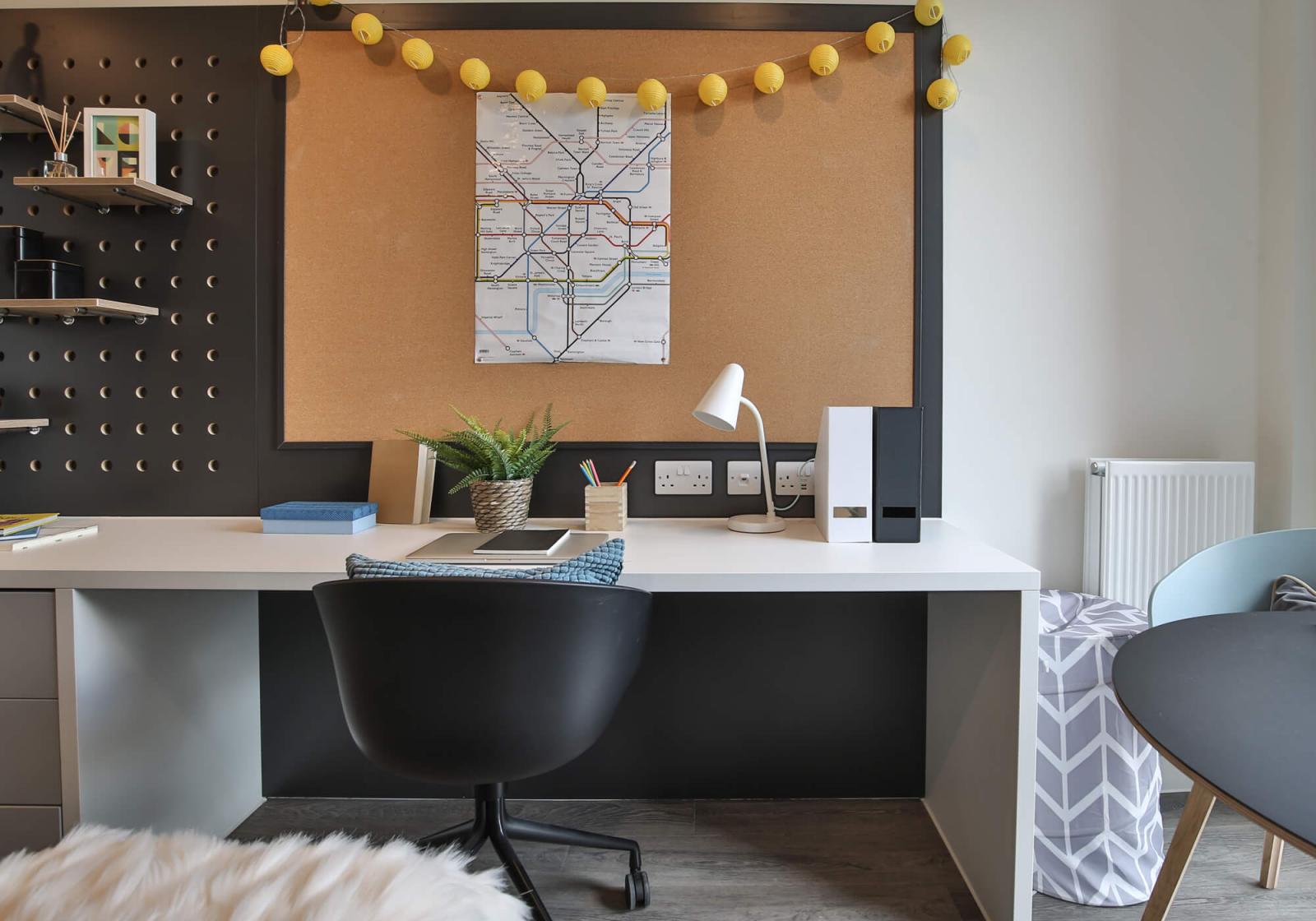  Silver Studio Plus  -  iQ Shoreditch  - Gallery -  6