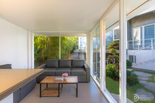 Peaceful Stunning Villa w/ Pool + Spa + Workspace